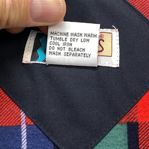 Vintage Gulliver's Navy Blue Diamond Quilted Vest Men's L Red Plaid Lining Snaps - Picture 8 of 12